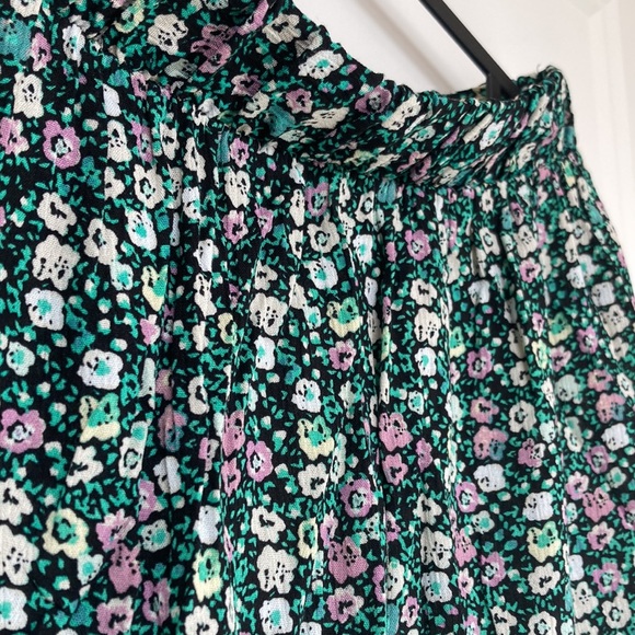 ICHI Floral Skirt - Picture 2 of 3